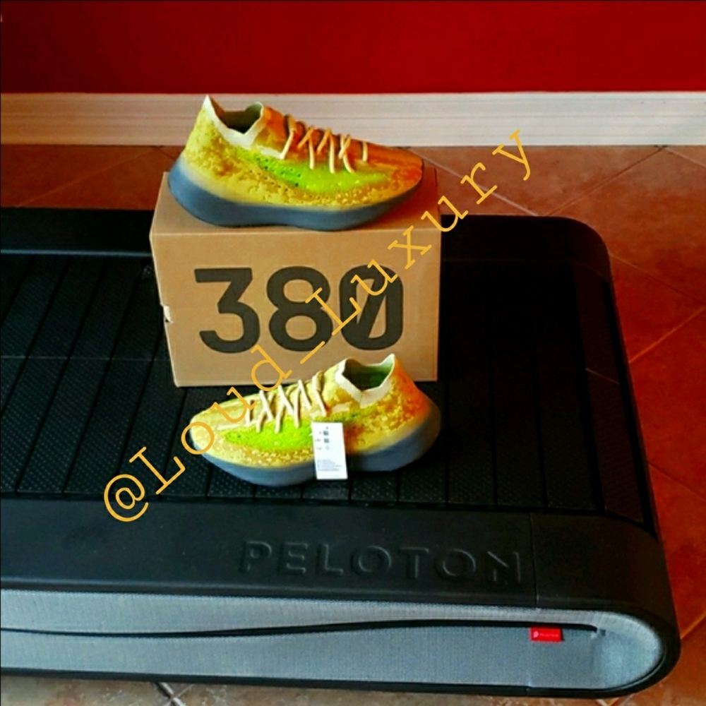 SOLD NWB YEEZY BOOST 380